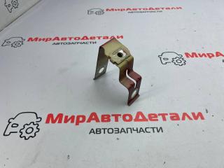 крепление ( кронштейн ) крыла Cadillac XT4 1 поколение 2019, 2.0 л., бензин