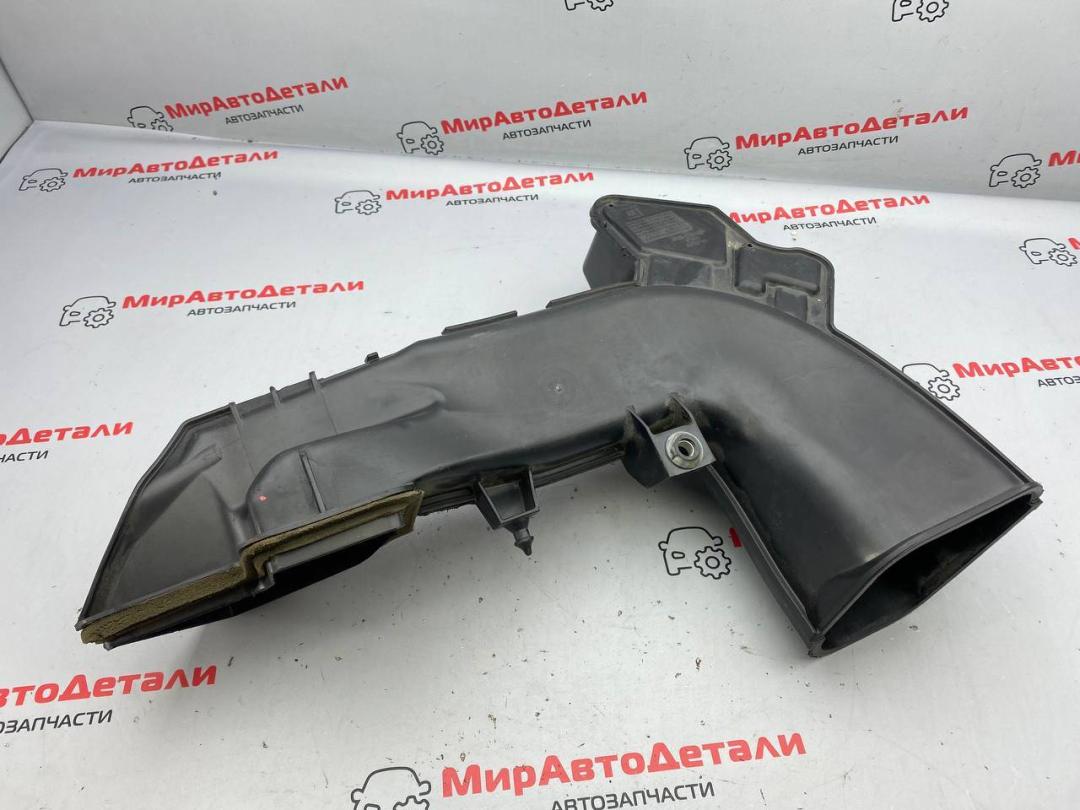 воздухозаборник Cadillac XT4 1 поколение 2019, 2.0 л., бензин, 84452859 - фото №1