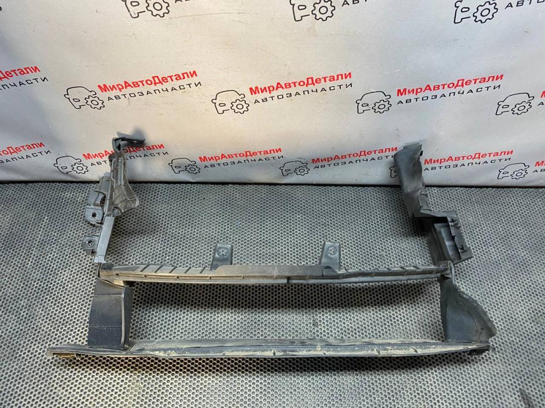 воздуховод (дефлектор) радиатора Honda Civic 10 поколение 2018, 1.5 л., бензин, МКПП, хетчбэк 5 дв., 71203TGGA000 - фото №1