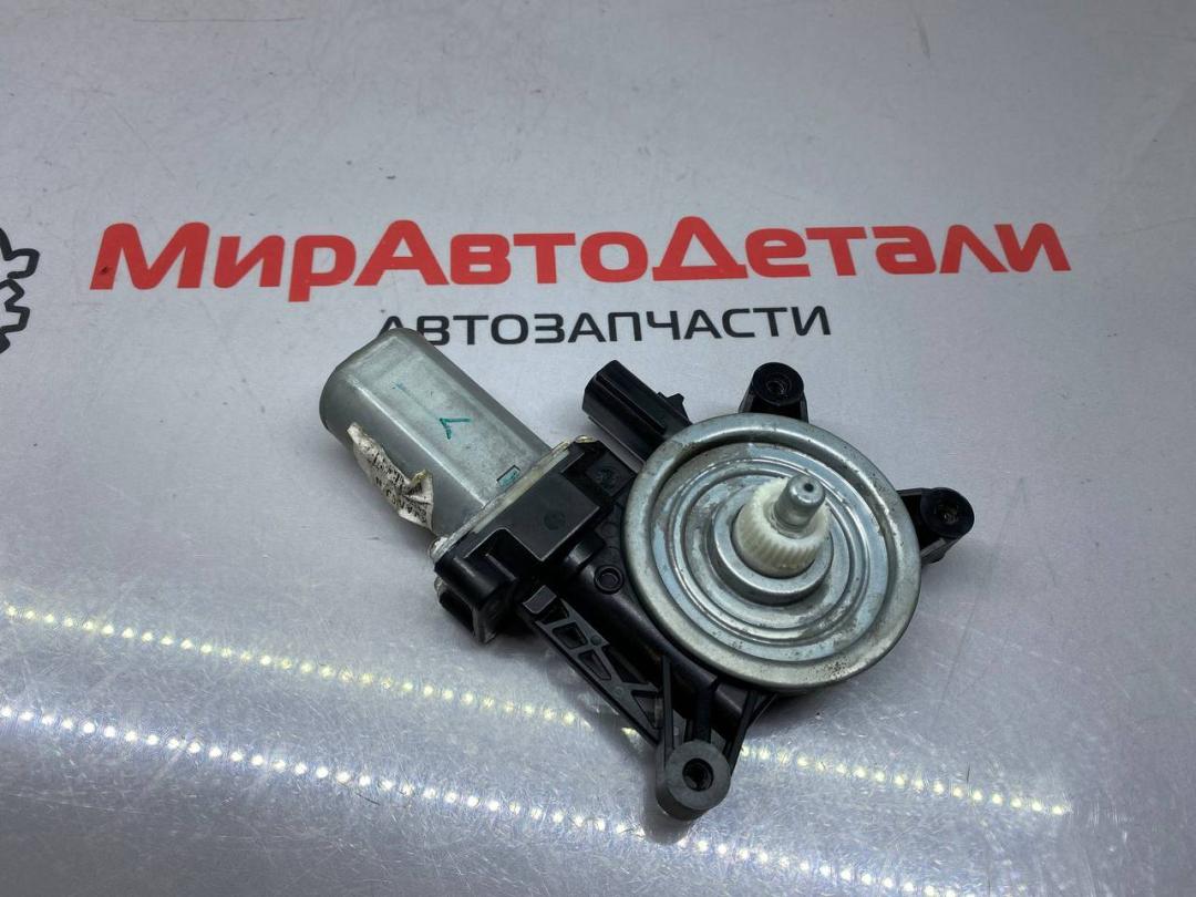 моторчик стеклоподъемника передний правый Chevrolet Equinox 3 поколение (2017 - 2025), 84226088 - фото №1