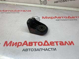 опора радиатора Chevrolet Blazer 3 поколение (2018 - 2025), 84172435