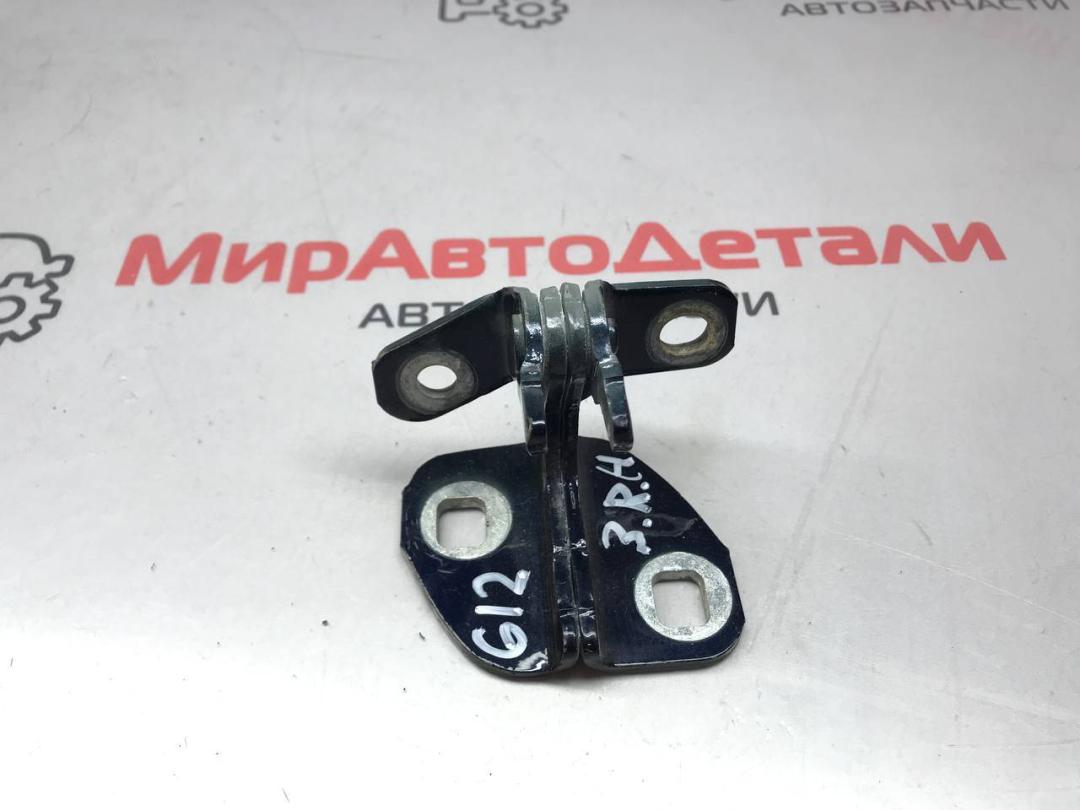 петля двери GMC Acadia 2 поколение (2016 - 2019) - фото №1