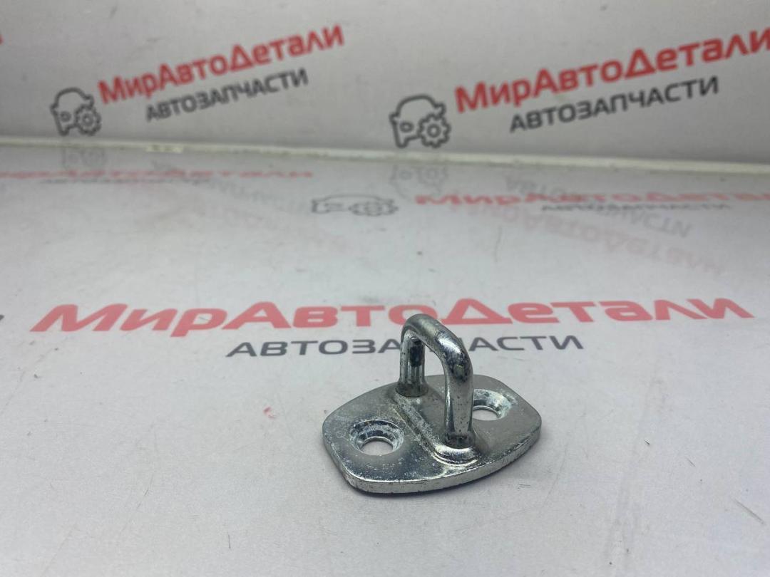 ответная часть (скоба) замка двери Buick Encore GX 1 поколение (2019 - 2025) - фото №1