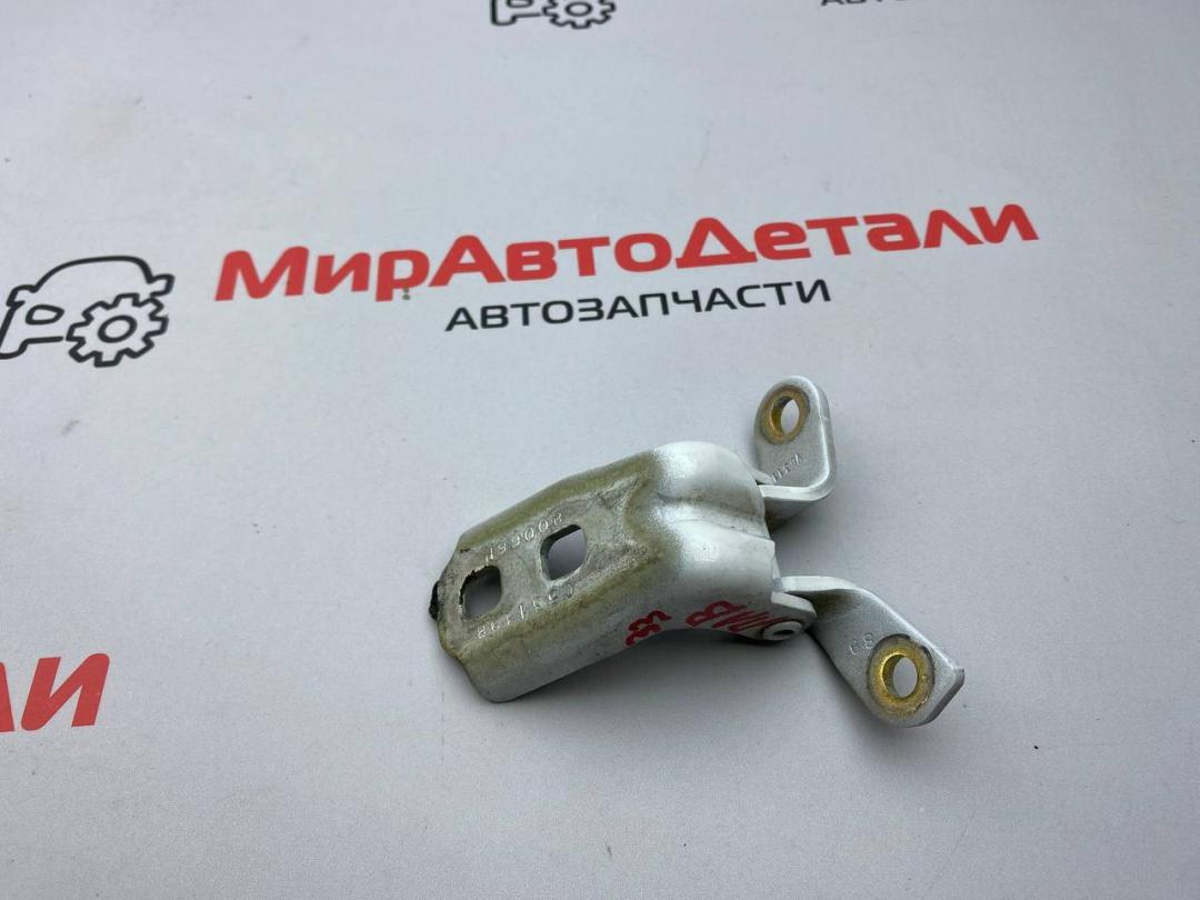 петля двери GMC Terrain 2 поколение (2017 - 2025) - фото №1