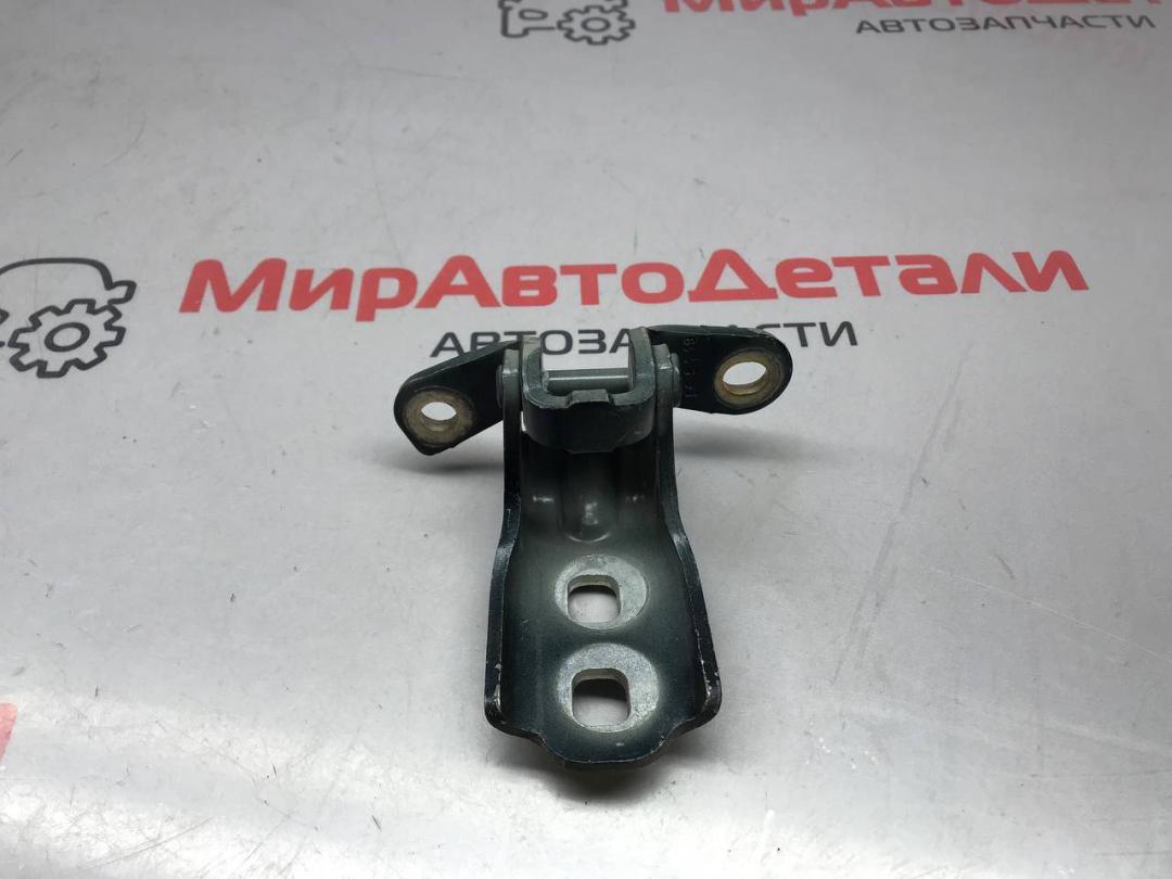 петля двери GMC Acadia 2 поколение (2016 - 2019) - фото №1