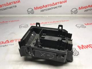 блок предохранителей Chevrolet TrailBlazer 3 поколение (2019 - 2025), 42677164