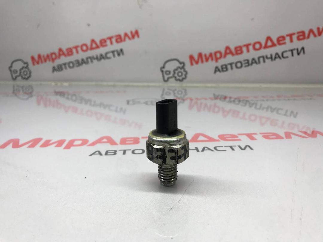 датчик давления масла GMC Acadia 2 поколение (2016 - 2019), 3.0 л., бензин, 12637356 - фото №1