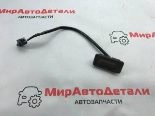 кнопка открытия багажника Chevrolet Malibu 9 поколение [рестайлинг] 2019, 1.5 л., бензин, АКПП, 84132375