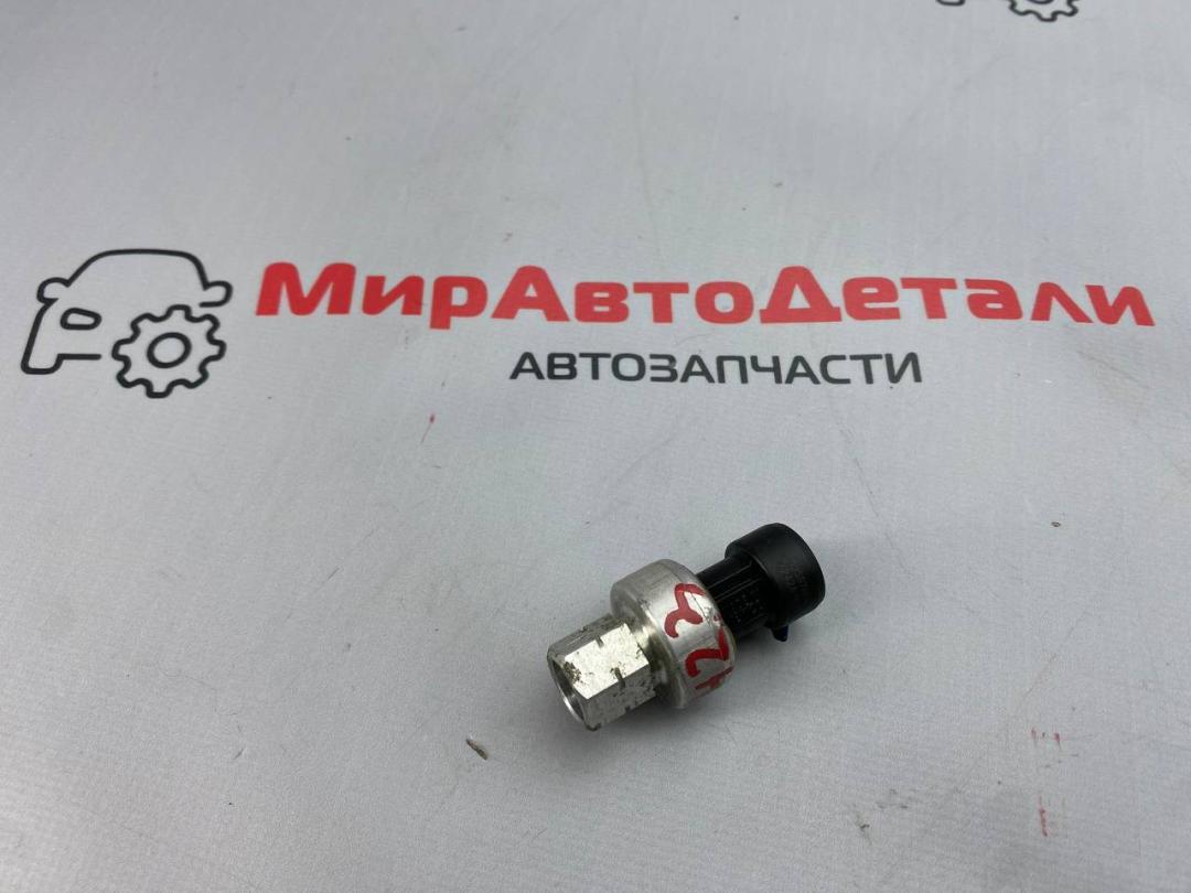 датчик кондиционера GMC Acadia 2 поколение (2016 - 2019), 13587668 - фото №1
